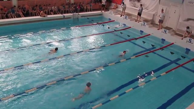 Соревнование по плаванию. Сын Лёня последний. Под №5 [_PThqCNkRzU].mp4 смотреть онлайн