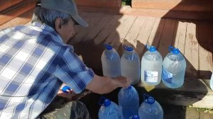 ПО ДОРОГЕ В ГОРОД ЗАЕХАЛИ НА ИСТОЧНИК. А ДОМА БУДЕМ СМОТРЕТЬ ЧТО КУПИЛИ.