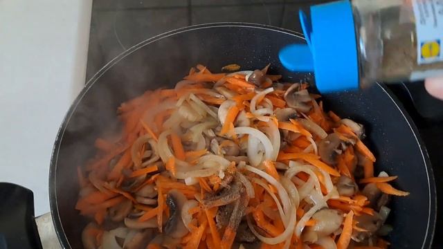 Шампиньоны в сливочном соусе!