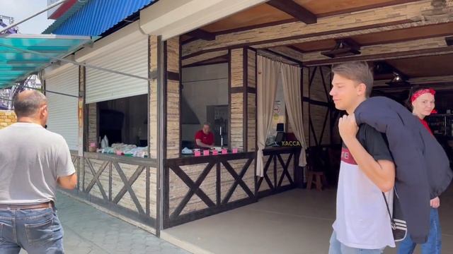 Анапа за 7 часов. Цены в кафе идем к морю. 02.06.22г. Anapa in 7 hours. смотреть онлайн