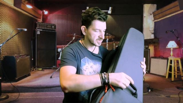 Леонид Бажора | Бас-гитарный чехол Mixam после года эксплуатации смотреть онлайн