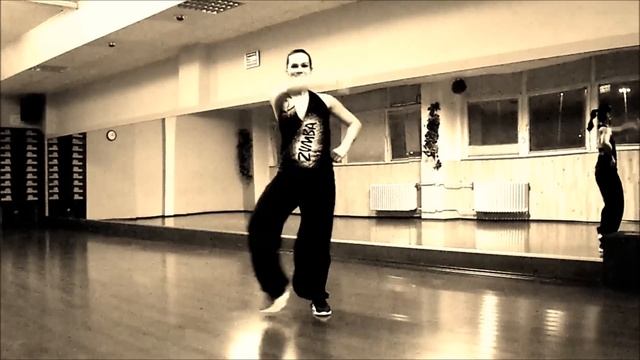 ZUMBA® with Naty MADONNA - SALSA/FLAMENCO remix смотреть онлайн