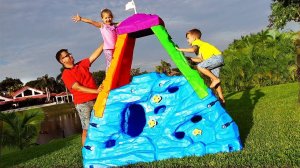 Диана и Рома скалолазы [Видео для детей]