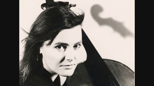 Michaela Fukačová - Martinů 7 Arabesques Nr. 6 Allegretto смотреть онлайн