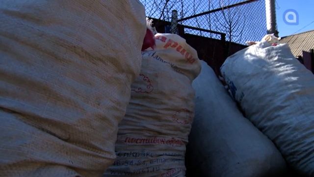 Городские власти Улан-Удэ потребовали от регоператора убрать накопившийся мусор в Ж/Д районе смотреть онлайн