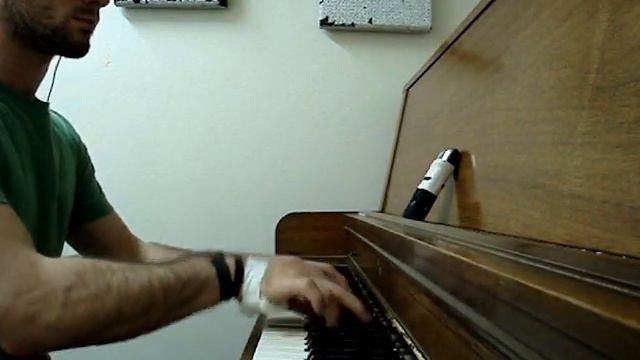 Lucky Twice - Lucky (piano version) смотреть онлайн