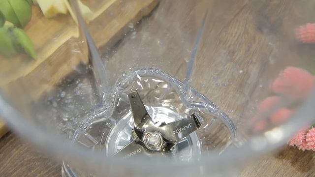 Ешь и Худей! 3 Рецепта ЛЕГКИХ Смузи! ОЧЕНЬ Быстро, Вкусно и Полезно, в блендере от RAWMID смотреть онлайн