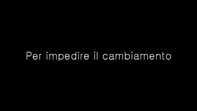 M5S Non ci arrenderemo mai смотреть онлайн