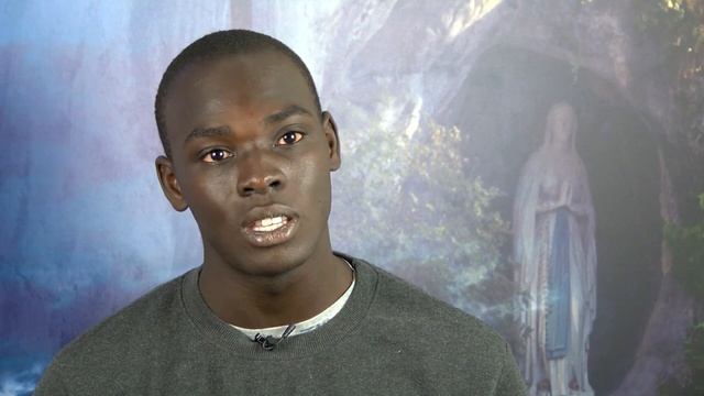 LOURDES le journal des grâces #36 "Par le baptême, je suis né à Lourdes" Earvin du Cenacolo смотреть онлайн