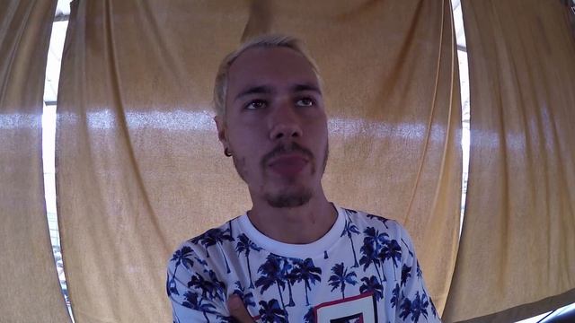 ЖИВЕМ У ИНДУСОВ. КАУЧСЕРФИНГ В ИНДИИ, МУМБАИ. ИНДИЙСКИЕ ИГРЫ. ДОМАШНЯЯ ИНДИЙСКАЯ ЕДА. смотреть онлайн