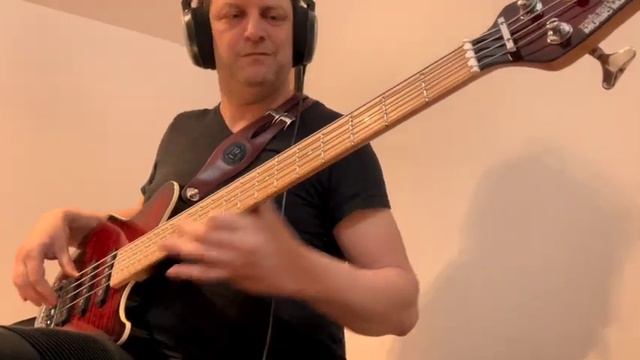 One Way Ticket Eruption bass cover 1080WebShareName смотреть онлайн