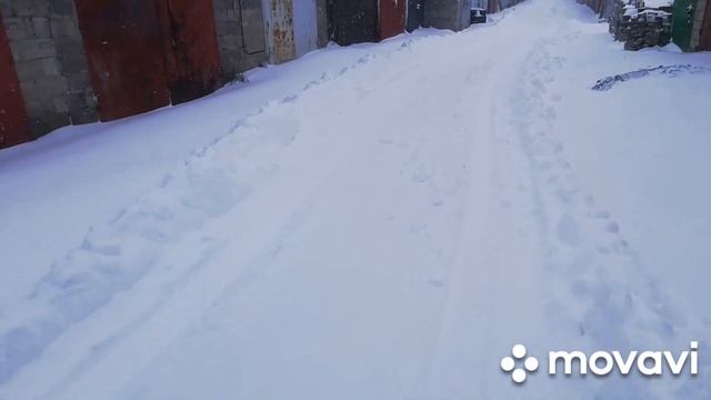 Рено Меган 3. Замело снегом, прячемся в гараж))) 24.01.22года смотреть онлайн