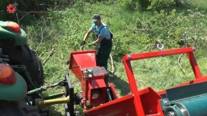 Купить измельчитель веток навесной. Веткоруб с конвейерной лентой.