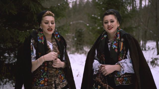 Violeta Elena Man & Teodora Oprea Man - Buna Sara Lui Craciun (Colinda) смотреть онлайн