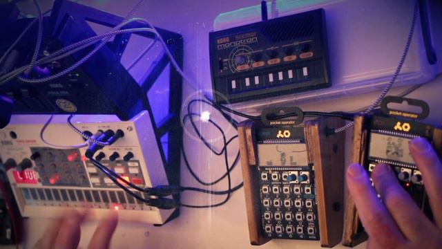 Korg monotron delay JAM with Pocket Operator & Volca Sample - Space Music :-) смотреть онлайн