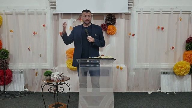 "Любовью служите друг другу" / пастор Алексей Юхименко смотреть онлайн