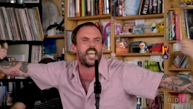 IDLES: NPR Music Tiny Desk Concert смотреть онлайн
