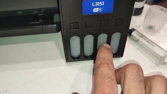 Epson L3151 принтер не печатает или печатает с полосами самостоятельное обслуживание и ремонт смотреть онлайн