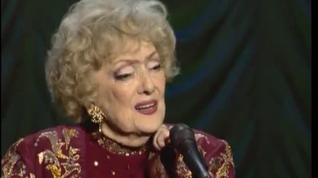 Алла Баянова - Снился мне сад смотреть онлайн