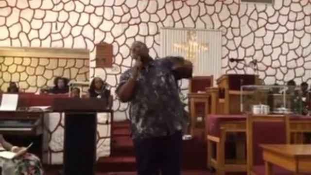Pastor Brian Presley “Heavenly Choir” смотреть онлайн