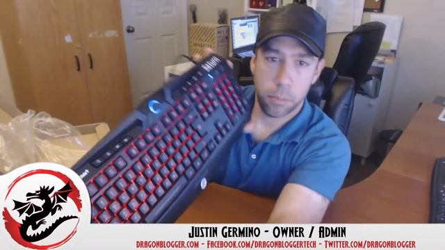 Utechsmart Saturn Gaming Keyboard Unboxing and Showing 7 Back Light Colors смотреть онлайн