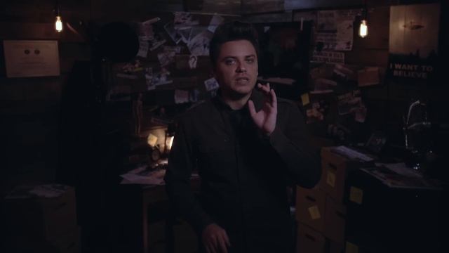 ЗДЕСЬ КТО-НИБУДЬ ЕСТЬ? [Топ Сикрет]