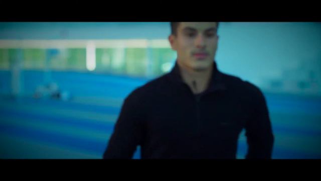 ilkott Travailler c'est du sport ! ® Un 60 m haies avec Léo EL ACHKAR смотреть онлайн