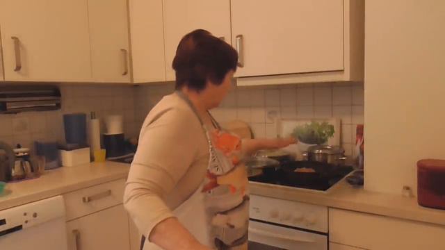 Рыбный день Треска Мангольд.Тушенный лук.Картофель. Домашняя еда Кухня Рецепты смотреть онлайн