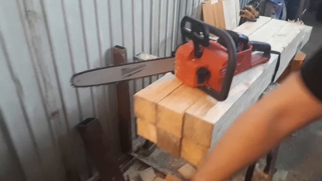 DeWALT против Milwaukee - тест аккумуляторных пил смотреть онлайн