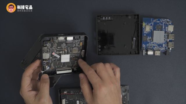 AV1电视盒谁称王？s905y4 Vs S905w2 Vs S905x4大比拼，x96 X4与mecool Km7谁更好