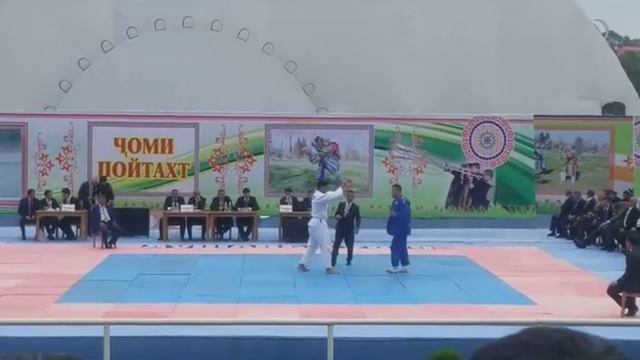 Гуштини милли 27.04.2019 Комроншохи Устопириён ва Шакармахмад Чоми Пойтахт 2019 смотреть онлайн