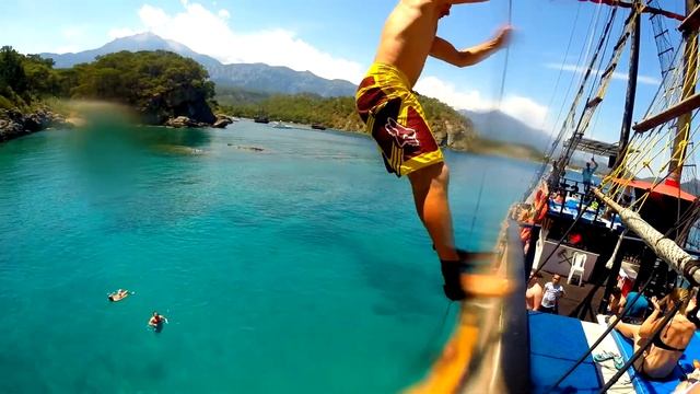 Турция Кемер Путешествие на фрегате Mega Star Купание в Райской бухте смотреть онлайн