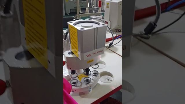 vma snap fasting machine #sewing #viral #viralvideo смотреть онлайн