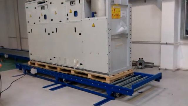 Перемещение паллетного рольганга по рельсам смотреть онлайн