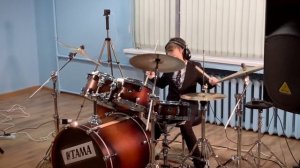 Композиция из м/ф "Крошка Енот" в исполнении Глеба (6 лет)