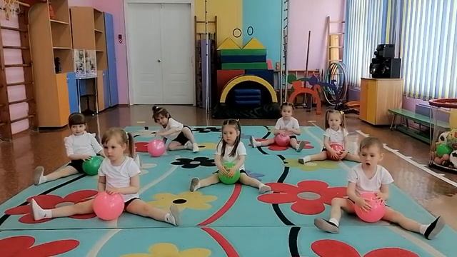 Детский фитнес в "Белоснежке" смотреть онлайн