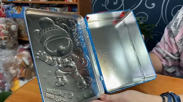 Символ года - сладкий новогодний подарок в жестяной шкатулке смотреть онлайн