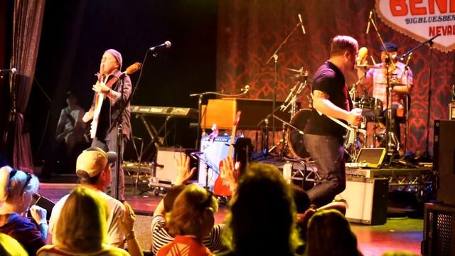 Monkey Junk: "Mothers Crying" смотреть онлайн