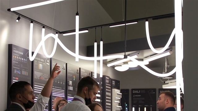 Обзор новинок светодиодного оборудования от Arlight с Евгенией Антоновой на выставке INTERLIGHT 2021 смотреть онлайн