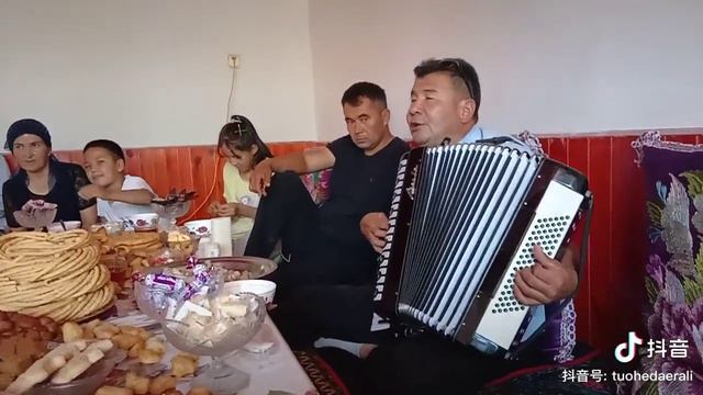 Бақтияр Әблез ұлы 2021.07.20 КХР ШҰАР Іле облысы Текес ауданы, Bakhtyar Ablez ule, Ili Tekes audani смотреть онлайн