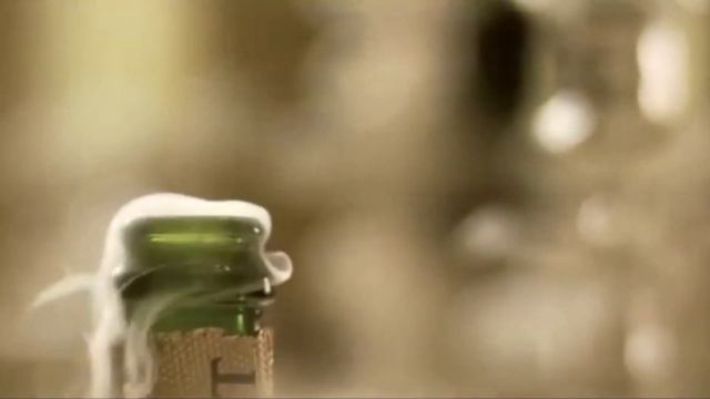 NEW BRAND IN M71 MOET & CHANDONE смотреть онлайн