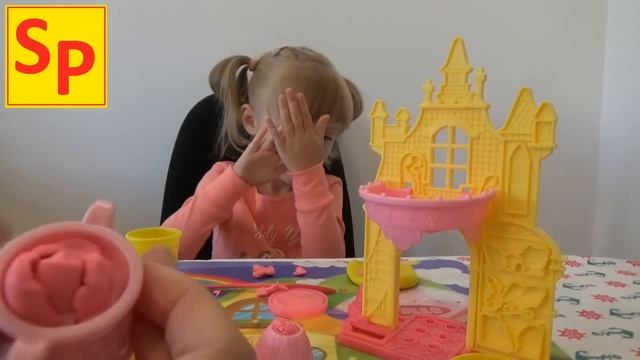 Набором Плей До Disney Play Doh играем, лепим платье для принцессы, украшаем замок смотреть онлайн