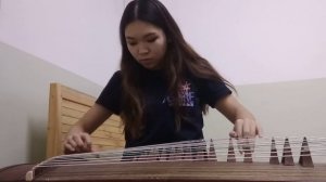 Guzheng (гуджен) - китайский народный инструмент