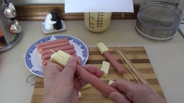 Сосиски с сыром в кляре #слюбовьюизсербии смотреть онлайн