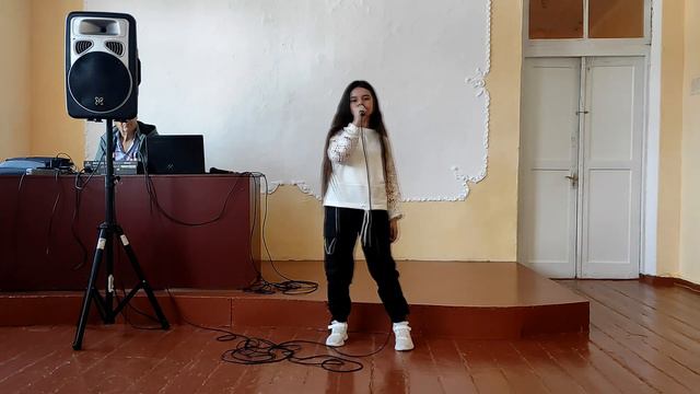 Гаина Вероника-Каменка-ДДЮТ-Красками разными. смотреть онлайн
