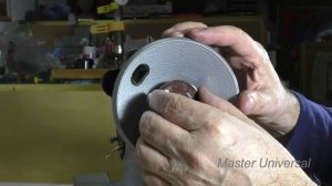 Как правильно смазать ручную швейную машину Подольск 2М.  Смазка верхней части. Ч.4. Видео № 812.