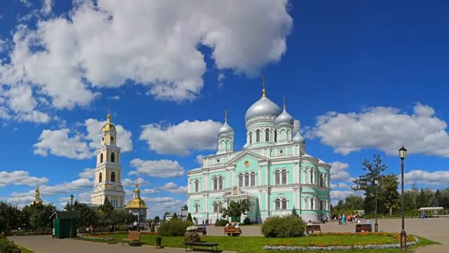 Прямая трансляция пользователя Свято-Троицкий Серафимо-Дивеевский женский монастырь смотреть онлайн