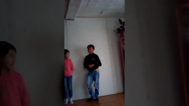 Песня тает лед между нами канал называется повторюшки подписывайте всегда к нам и ставьте лайк смотреть онлайн