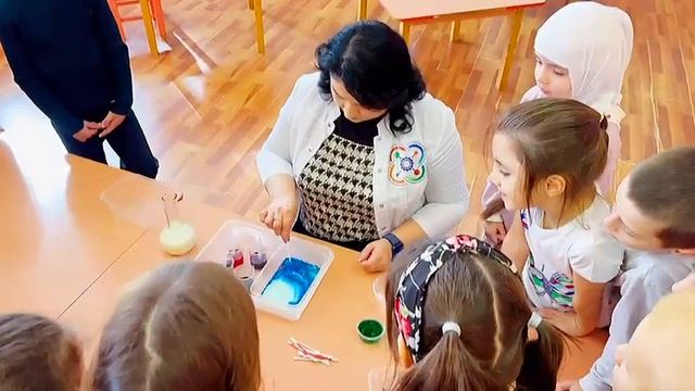Вызвать у ребенка интерес к науке не так сложно. . смотреть онлайн