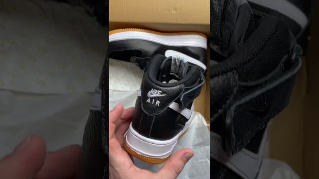 Nike Air Force 1 Mid (бело-черные) смотреть онлайн